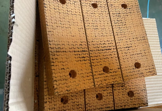 Bloques de freno de la plataforma de perforación Materiales de bloques de freno tejidos de resina para frenos del conductor de pilas